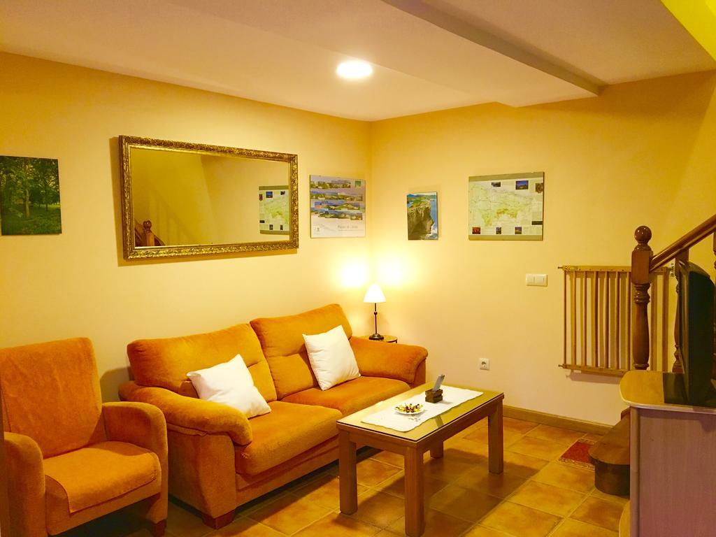 Apartamentos El Pradon De Santa Marina Parres de Llanes ภายนอก รูปภาพ